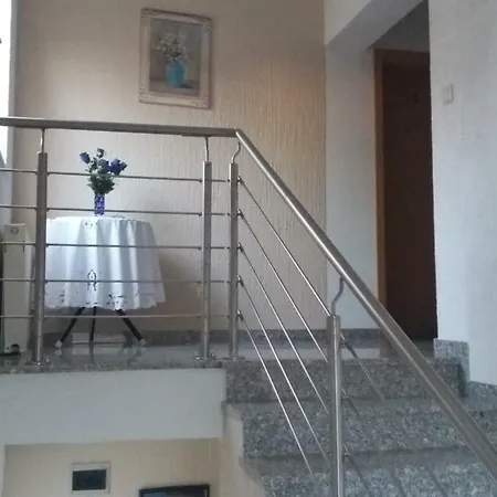 Apartman Dj