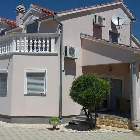 Apartman Dj