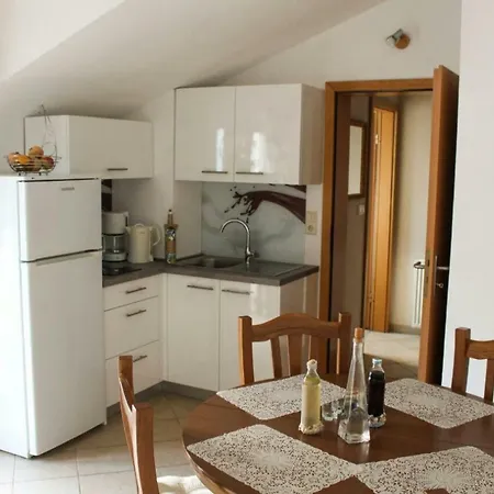 Apartman Dj Apartment