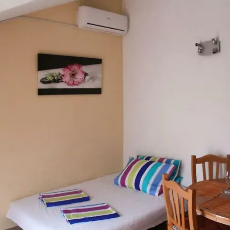 Apartment Apartman Dj *