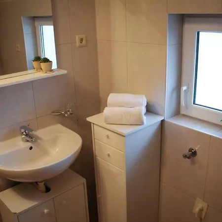 Apartman Dj Apartment *